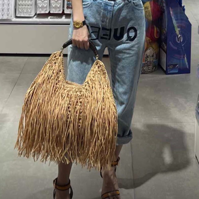Bohemian Tassel Straw Handbag  - огляд і ціна Ethnic Boho Fashion