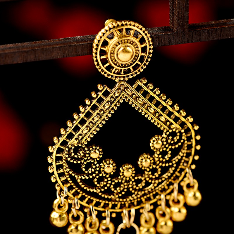 Ethnic Women Big Gold Color Da - огляд і ціна Ethnic Indian Fashion
