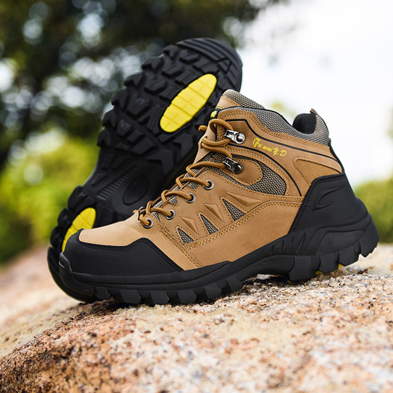 New Men's Hiking Shoes Wear-re - огляд і ціна Ethnic Fashion Walk