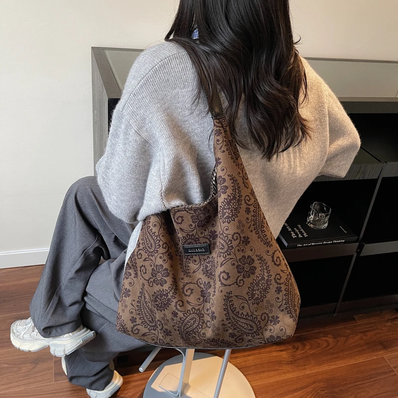 Light Luxury Nylon Patterns La - огляд і ціна Ethnic Fashion Brands