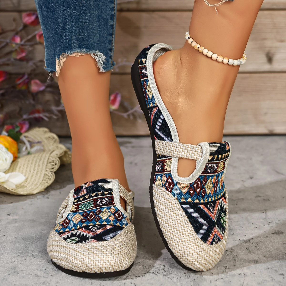 Women's Ethnic Style Slippers  - огляд і ціна Ethnic Fashion Walk